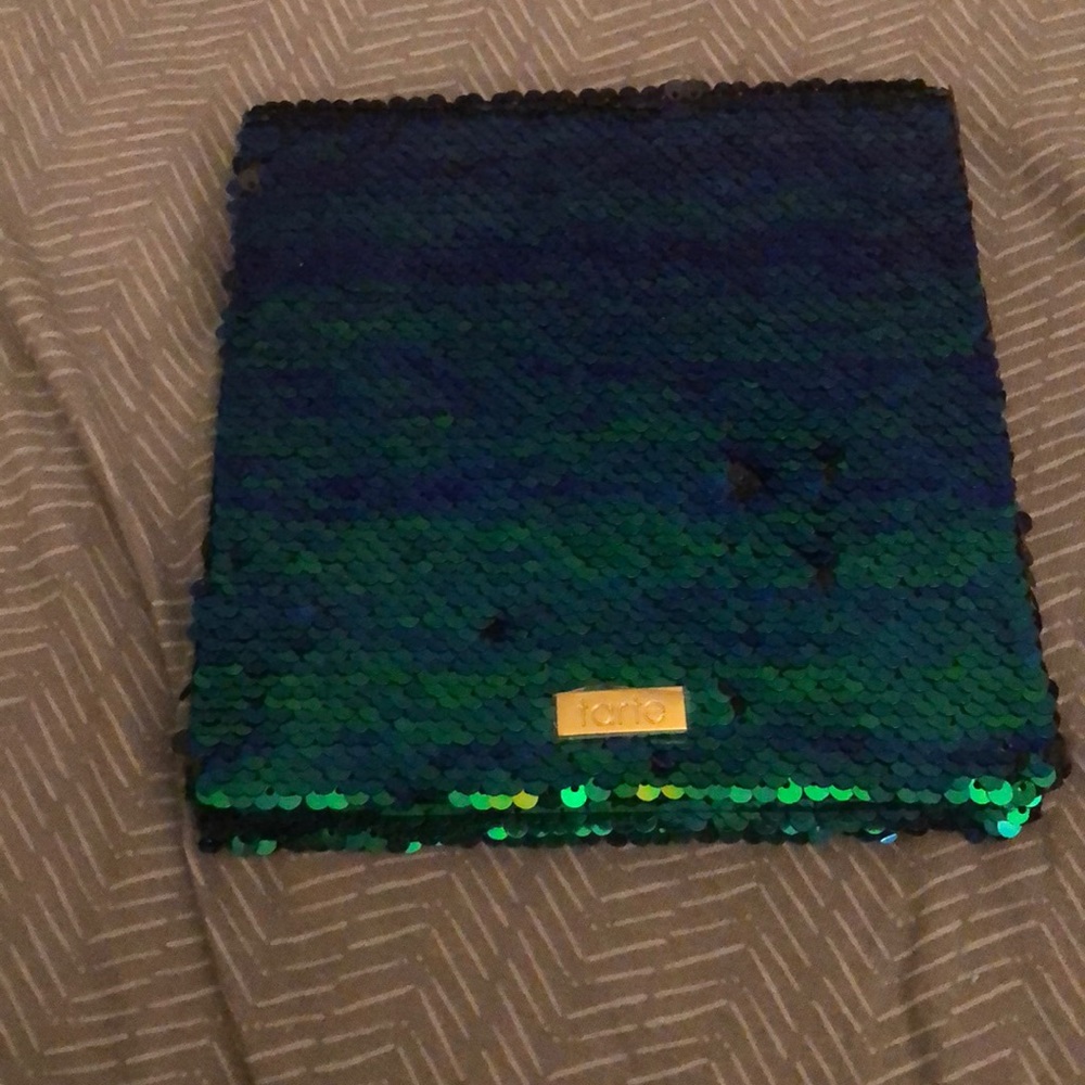 Magnetic Eyeshadow Palette